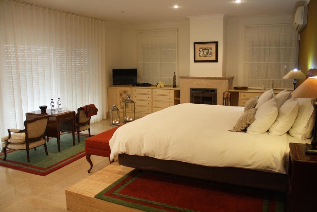 קארבואירו Encosta Da Praia Luxury Suites מראה חיצוני תמונה